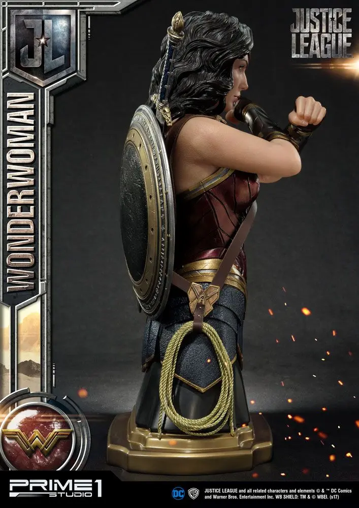 Justice League Wonder Woman mellszobor figura 44 cm termékfotó
