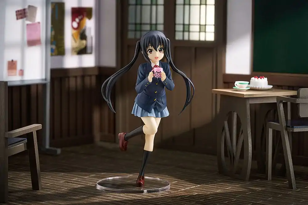 K-On! Pop Up Parade Azusa Nakano L Size PVC szobor figura 22 cm termékfotó