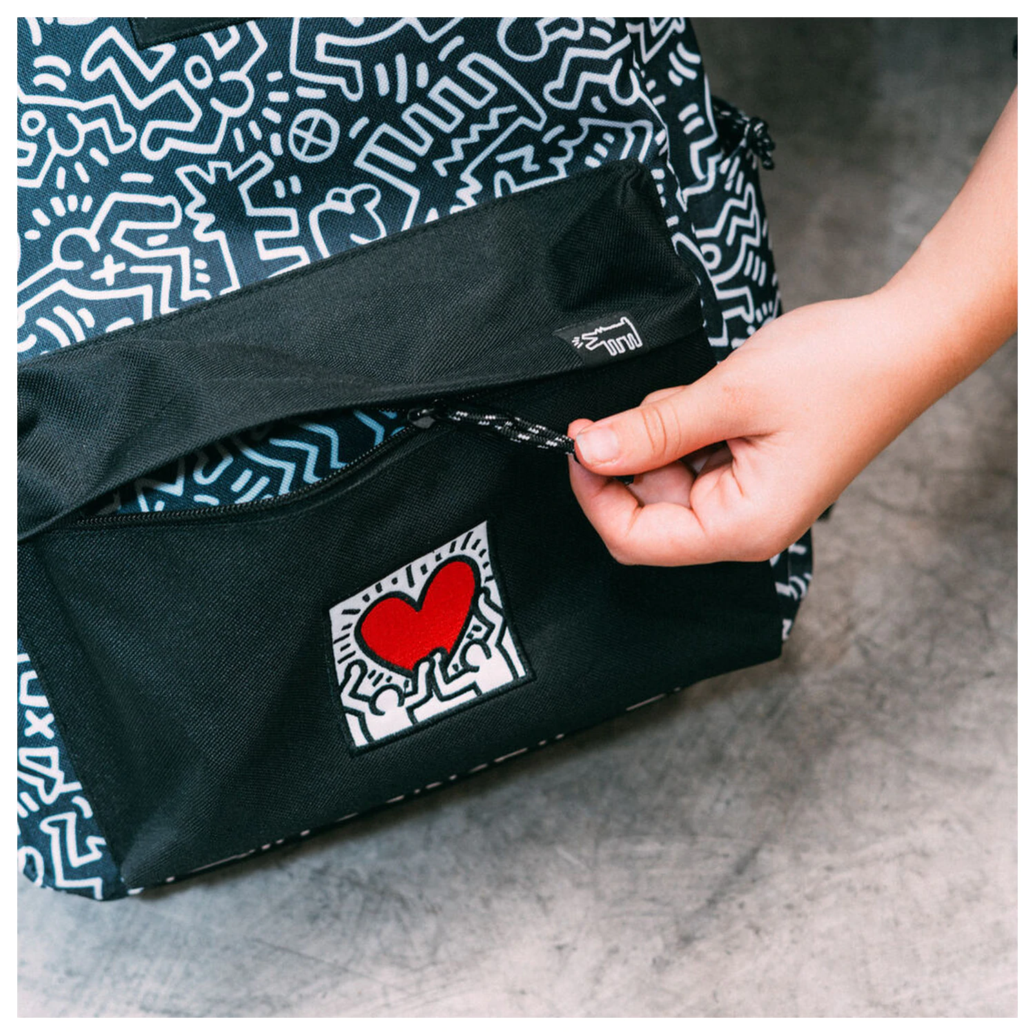 Keith Haring táska hátizsák termékfotó