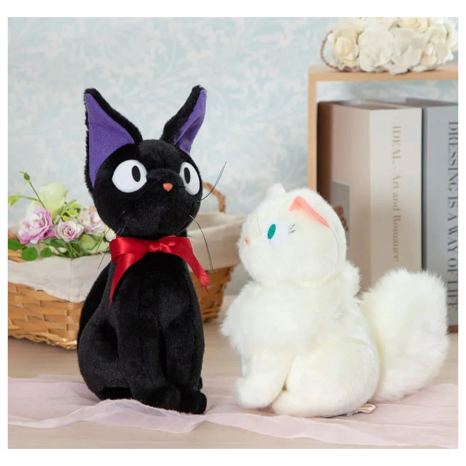 Kiki's Delivery Service Jiji Sitting M plüss figura 32 cm termékfotó