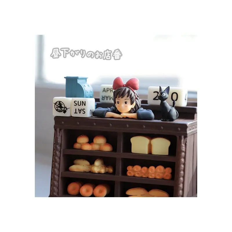 Kiki's Delivery Service Three-wheeler Kiki Salesclerk Dioráma szobor figura/naptár 11 cm termékfotó