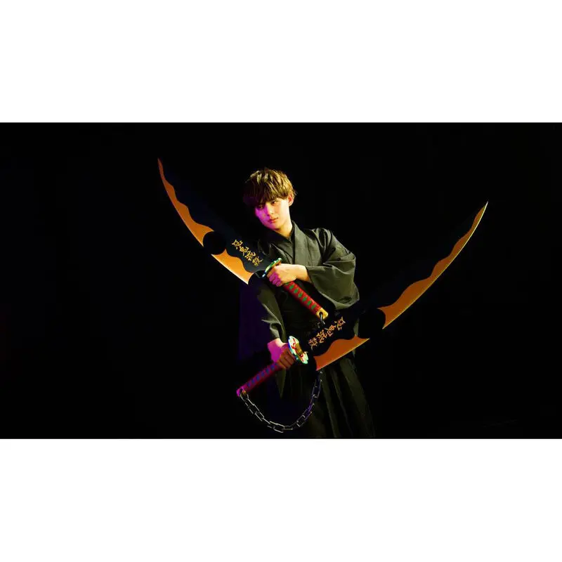 Demon Slayer: Kimetsu no Yaiba Proplica 1/1 ABS Plastic Nichirin Swords (Tengen Uzui) replika 110 cm termékfotó