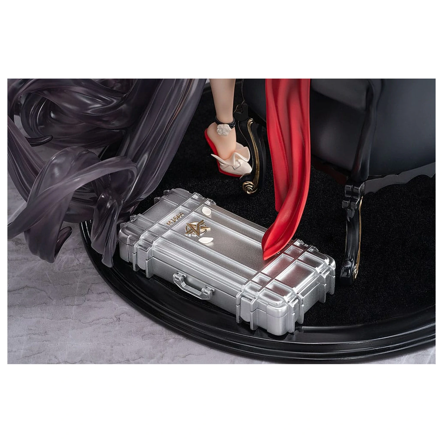 Knives Out 1/7 Diane: Banquet Dance Ver. PVC szobor figura 29 cm  termékfotó