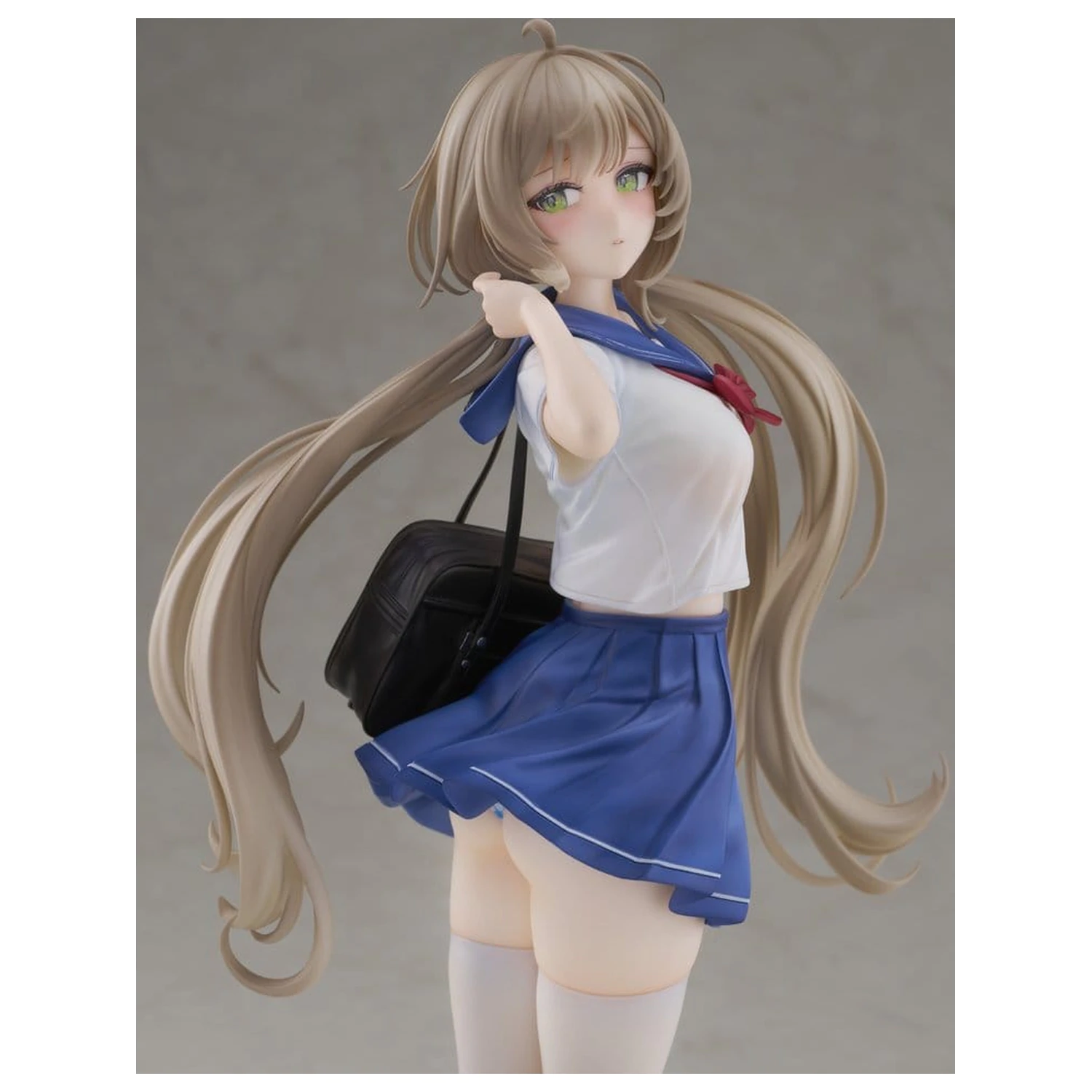 KoiKoi Sakura PVC figura 1/6 Momoko Uniform Ver. 27 cm termékfotó