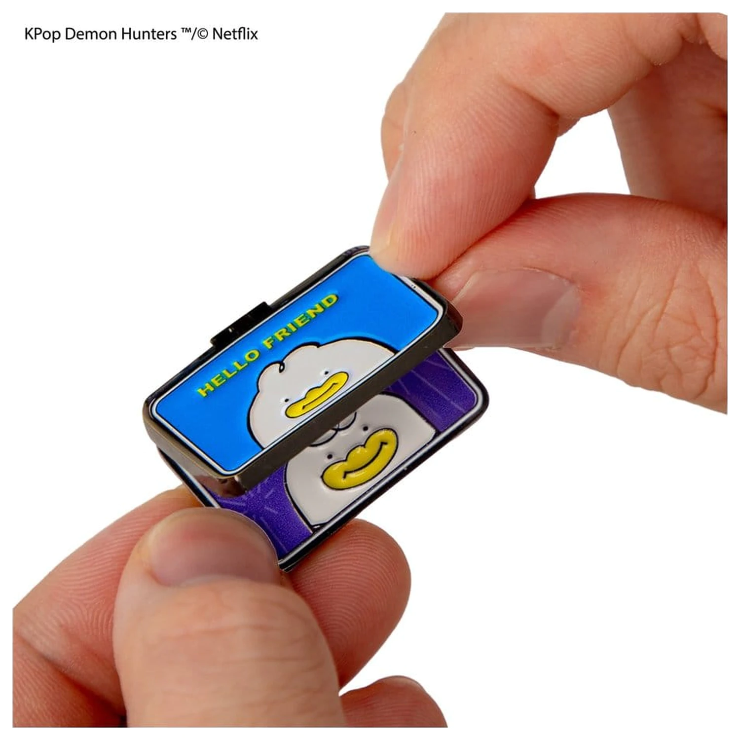 KPop Demon Hunters Rujinu Letters kitűző termékfotó