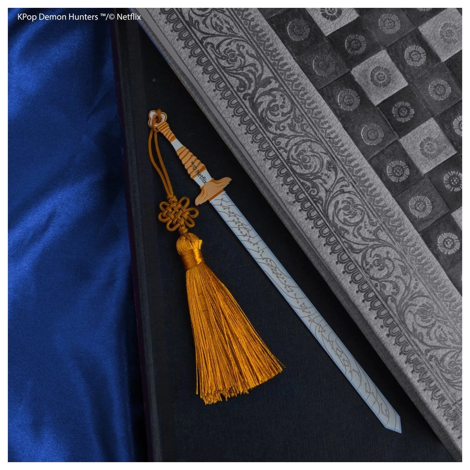 KPop Demon Hunters Rumi's Saingeom fém könyvjelző  termékfotó