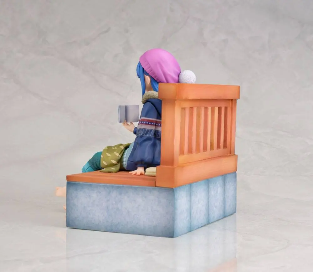 Laid-Back Camp 1/7 Rin Shima Footbath Ver. PVC szobor figura 17 cm termékfotó