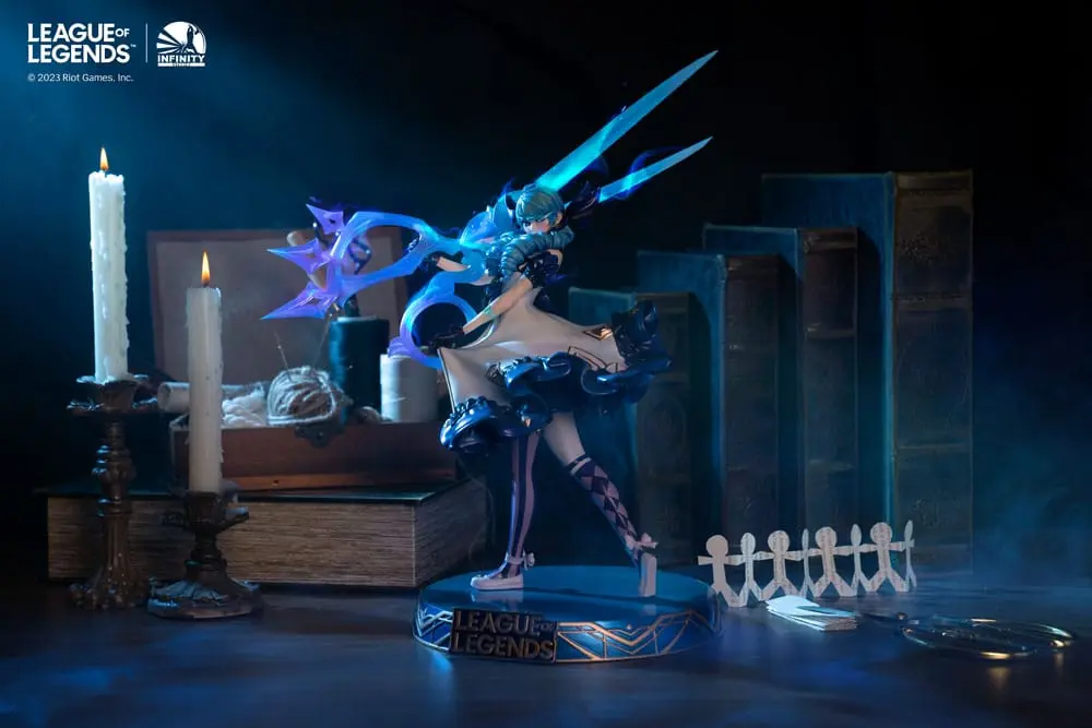 League of Legends 1/6 The Hallowed Seamstress - Gwen szobor figura 39 cm termékfotó