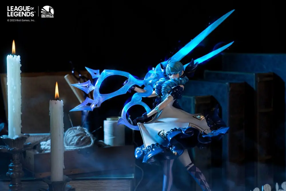 League of Legends 1/6 The Hallowed Seamstress - Gwen szobor figura 39 cm termékfotó