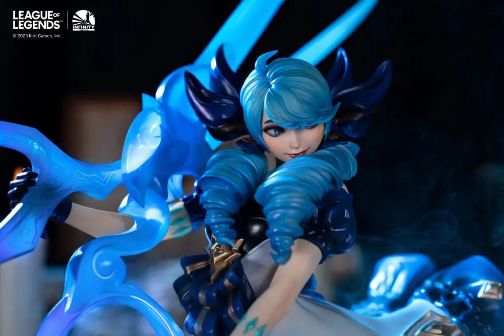 League of Legends 1/6 The Hallowed Seamstress - Gwen szobor figura 39 cm termékfotó