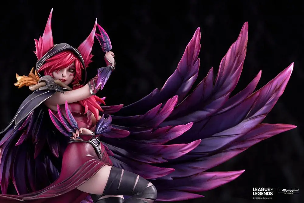 League of Legends 1/7 Xayah PVC szobor figura 29 cm termékfotó