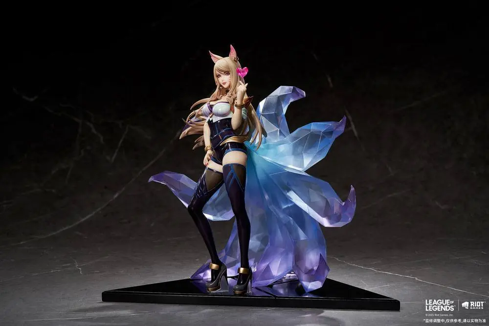 League of Legends PVC szobor figura 1/7 Ahri 24 cm termékfotó