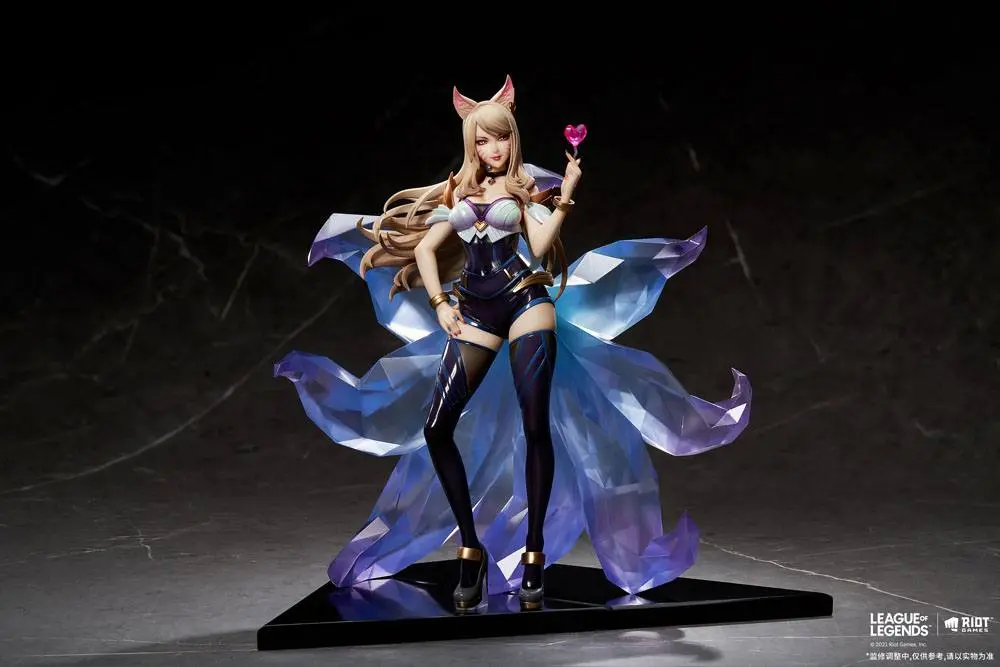 League of Legends PVC szobor figura 1/7 Ahri 24 cm termékfotó