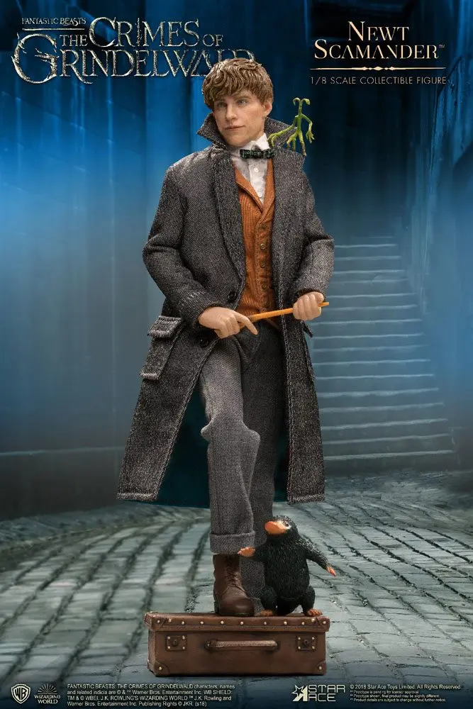 Legendás állatok és megfigyelésük 2 Real Master Series 1/8 Newt Scamander akciófigura 23 cm termékfotó