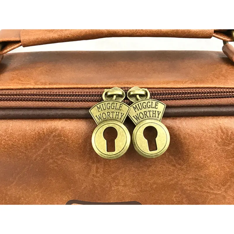 Legendás állatok és megfigyelésük Newt Scamander válltáska termékfotó