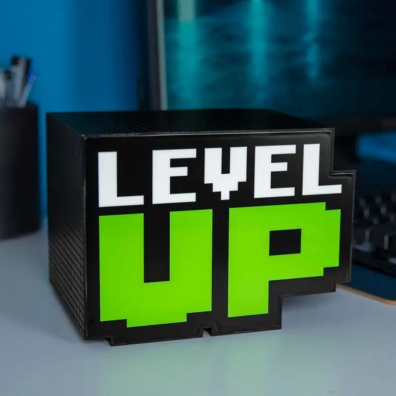 Level Up lámpa hanggal termékfotó