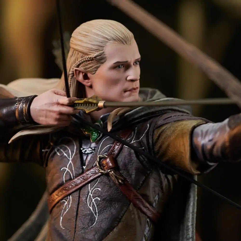 Lord of the Rings Deluxe GalleryLegolas  PVC szobor figura 25 cm termékfotó