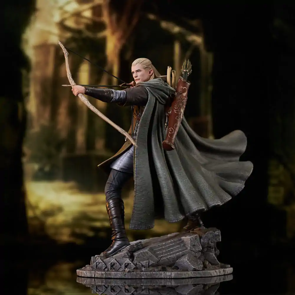 Lord of the Rings Deluxe GalleryLegolas  PVC szobor figura 25 cm termékfotó