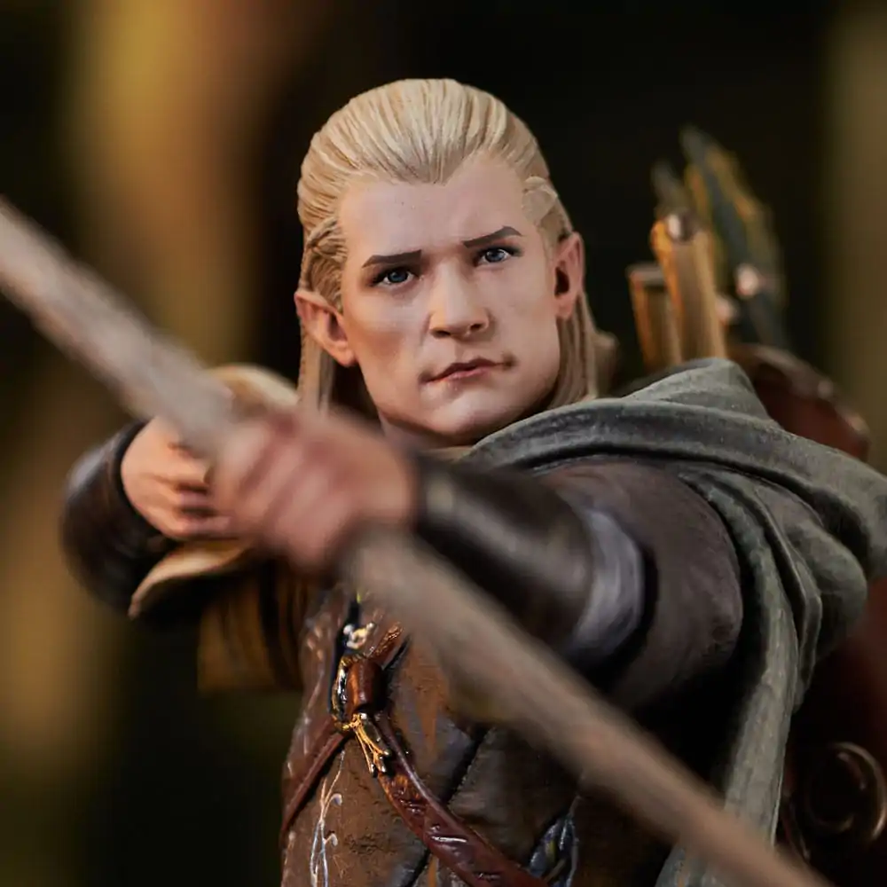 Lord of the Rings Deluxe GalleryLegolas  PVC szobor figura 25 cm termékfotó