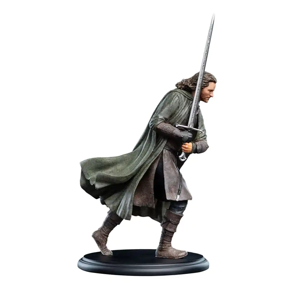 Lord of the Rings Mini szobor figura Aragorn 20 cm termékfotó