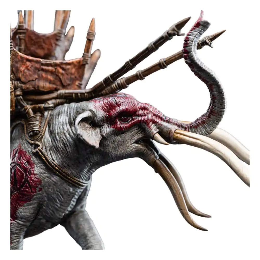 Lord of the Rings Mumak in Battle Mini szobor figura 17 cm termékfotó