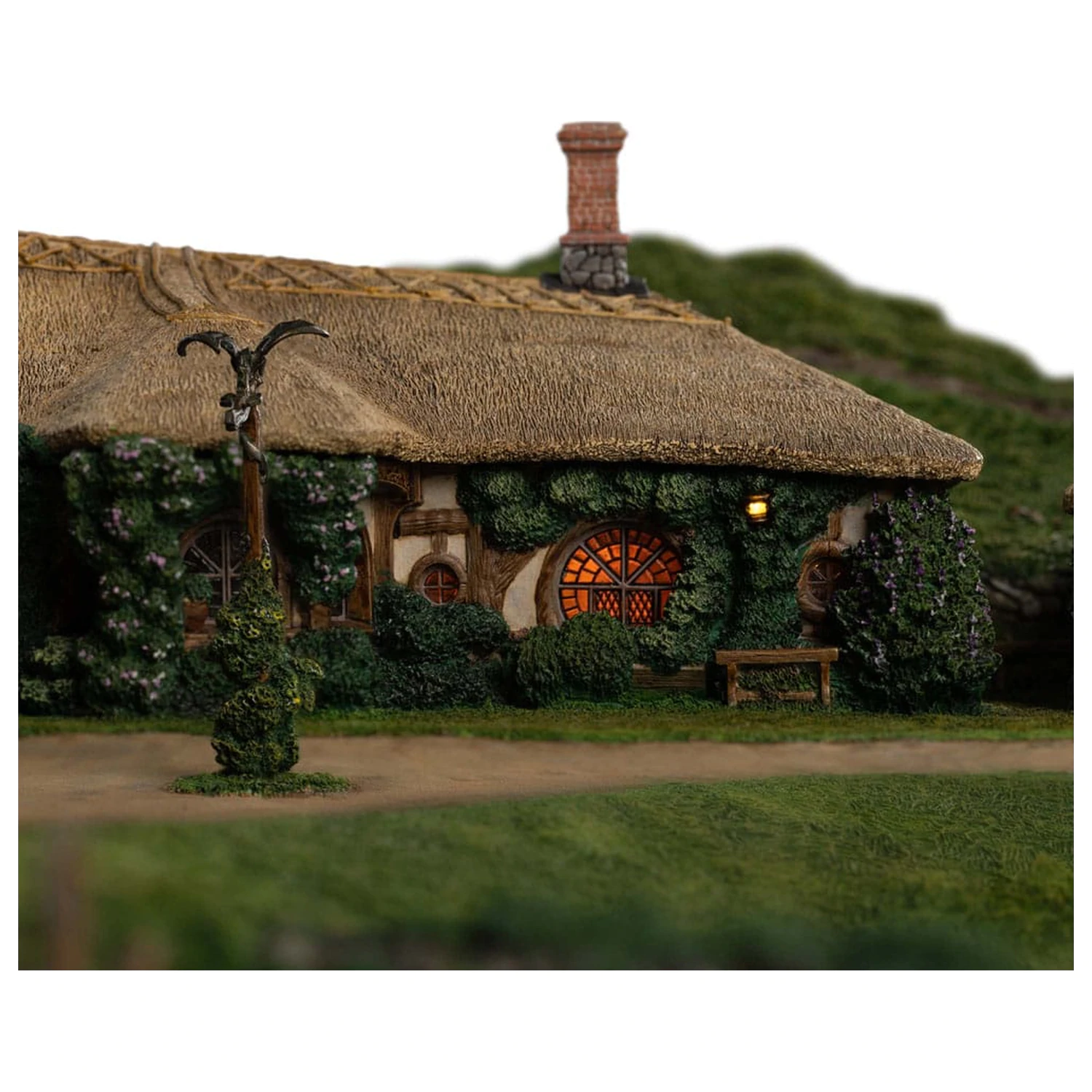 Lord of the Rings The Green Dragon Inn szobor figura termékfotó