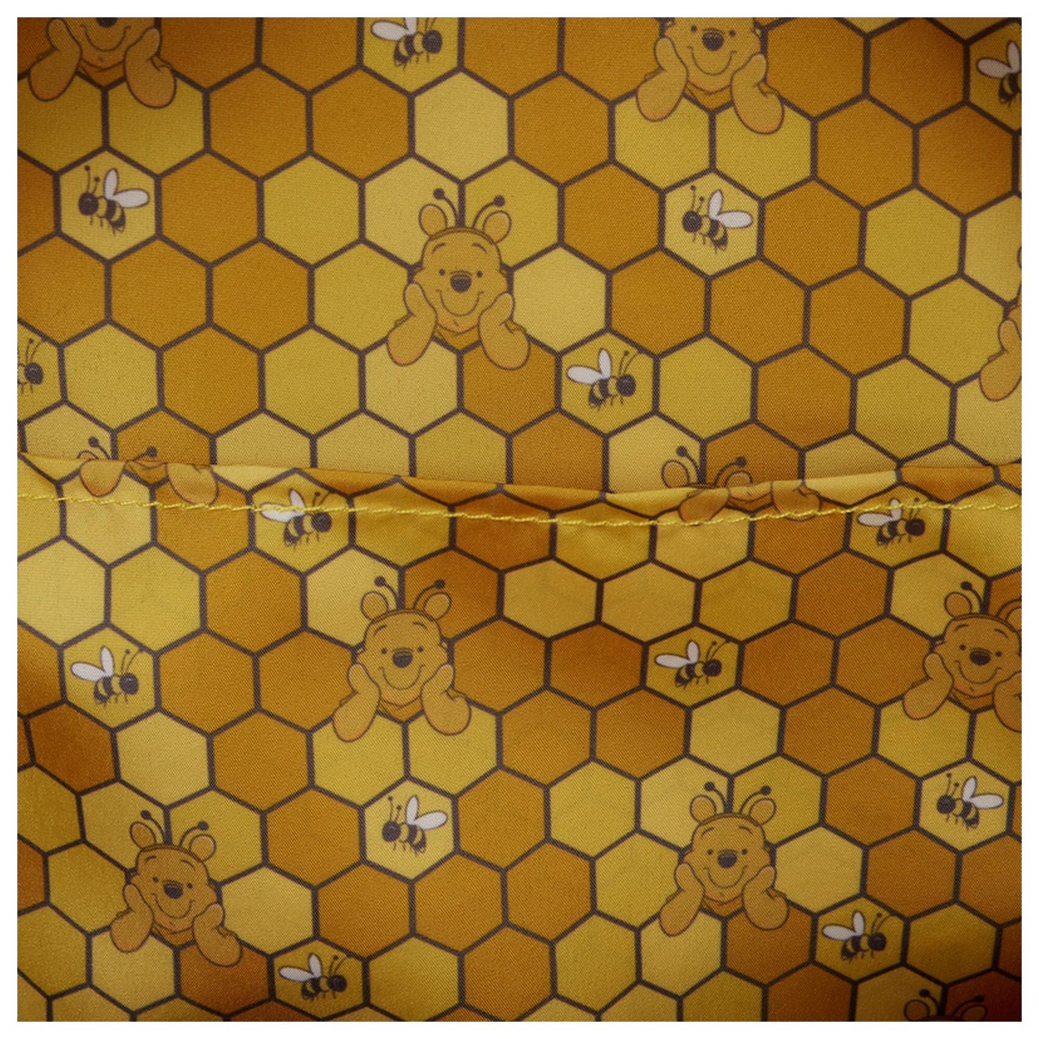 Loungefly Disney Micimackó táska hátizsák 31cm termékfotó