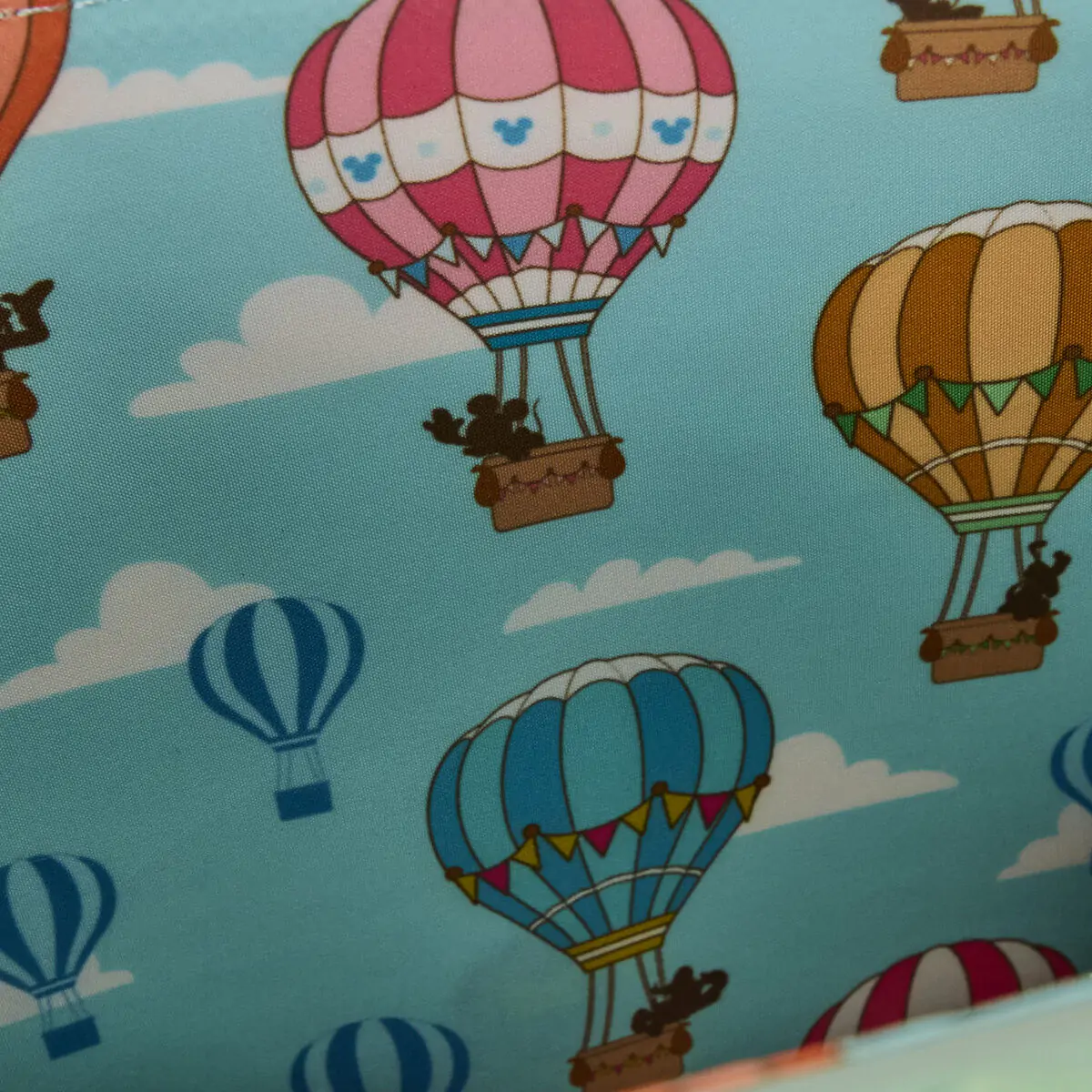 Loungefly Disney Mickey & Friends Hot Air Balloon válltáska termékfotó