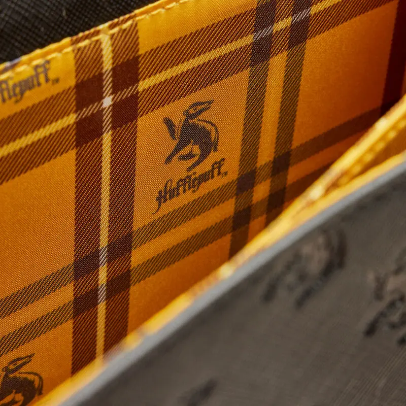 Loungefly Harry Potter Hugrabug keresztpántos táska termékfotó