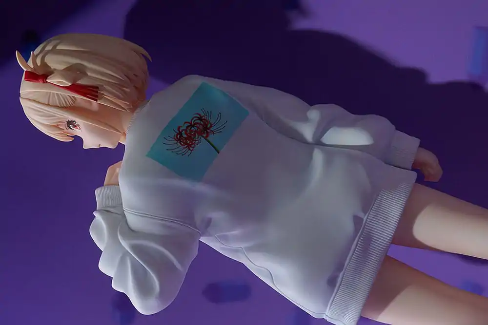 Lycoris Recoil 1/7 Chisato Nishikigi: Oversized Sweatshirt Ver. PVC szobor figura 25 cm termékfotó