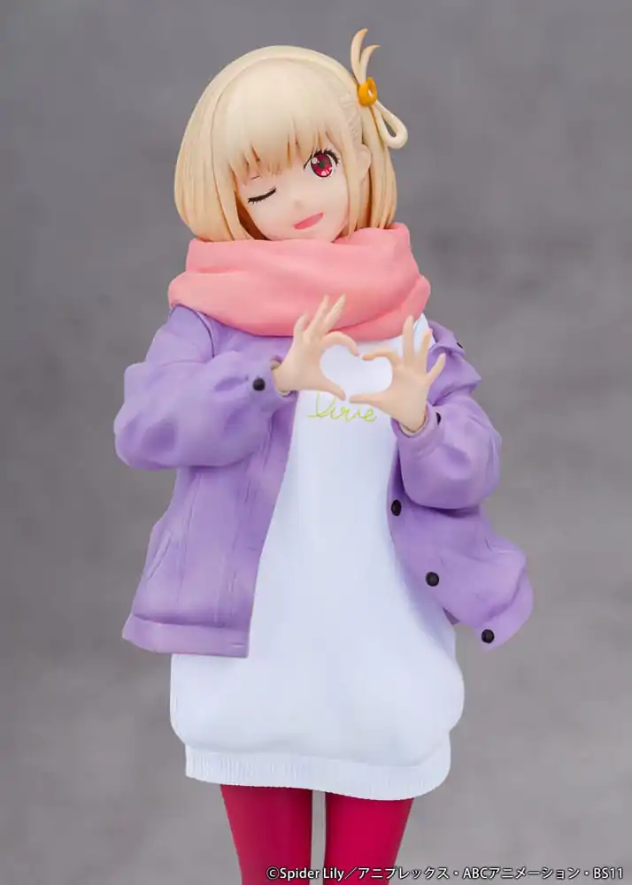 Lycoris Recoil PVC szobor figura 1/7 Chisato Nishikigi Winter Ver. 23 cm        termékfotó