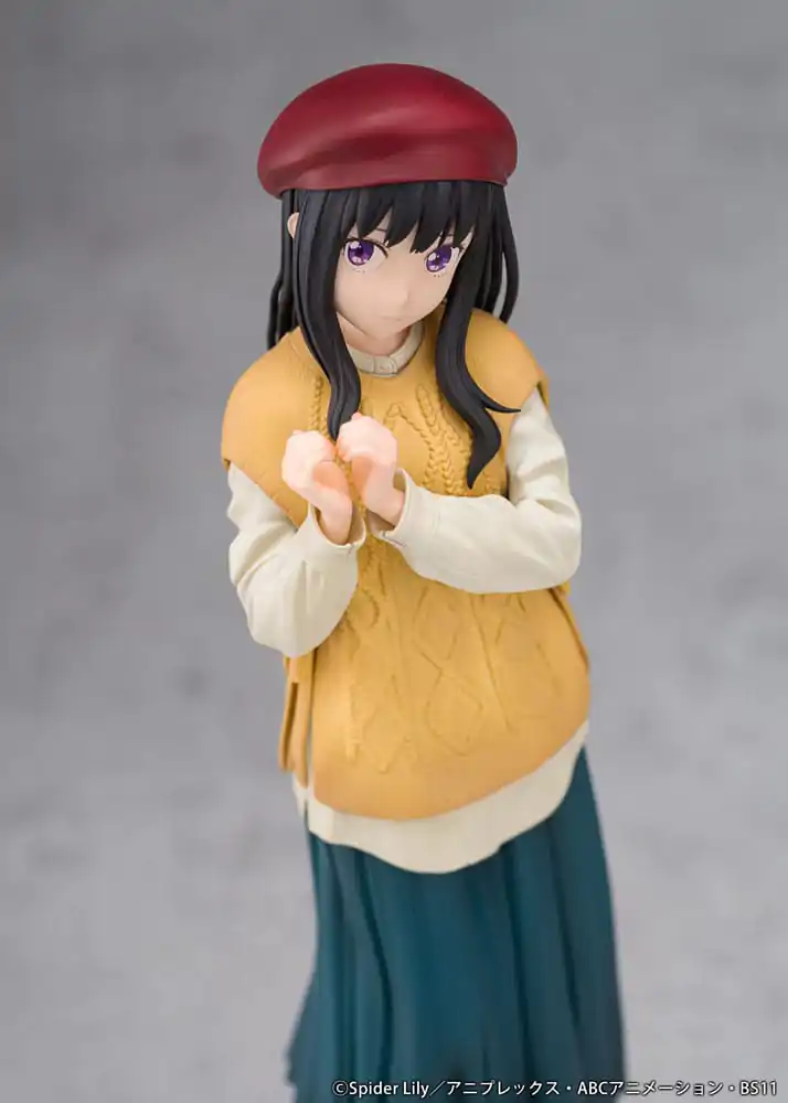 Lycoris Recoil PVC szobor figura 1/7 Takina Inoue Winter Ver. 23 cm        termékfotó
