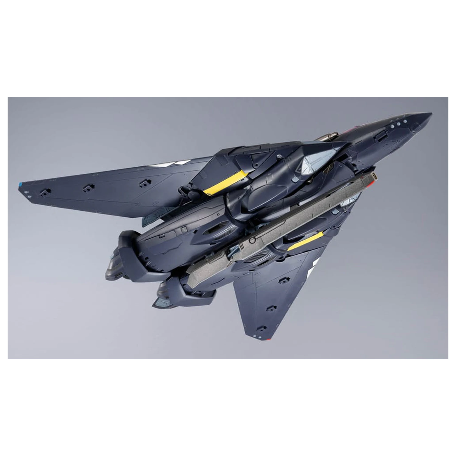 Macross 7 DX Chogokin VF-17S Nightmare Stealthvalkyrie (Gamlin Kizaki use) akciófigura 25 cm termékfotó
