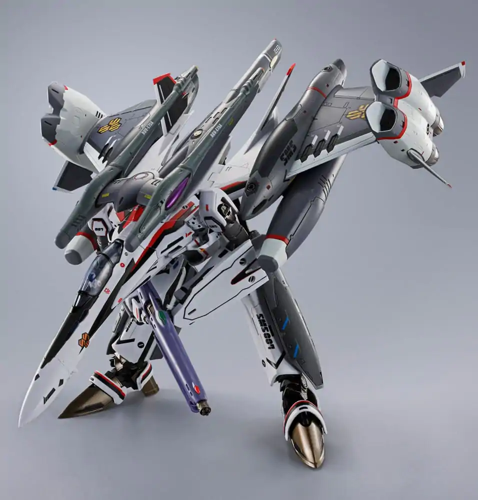 Macross Frontier DX Chogokin Tornado Messiah Valkyrie Alto Saotome Use Revival Ver. akciófigura 25 cm termékfotó