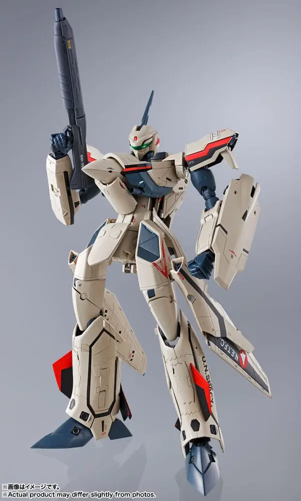Macross Frontier DX Chogokin YF-19 Excalibur (Isamu Alva Dyson Use) akciófigura 25 cm termékfotó