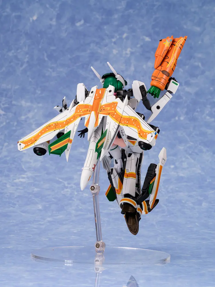 Macross Frontier VF-25F Messiah Ranka Lee Macross 40th Anniversary  Műanyag modell készlet 22 cm termékfotó
