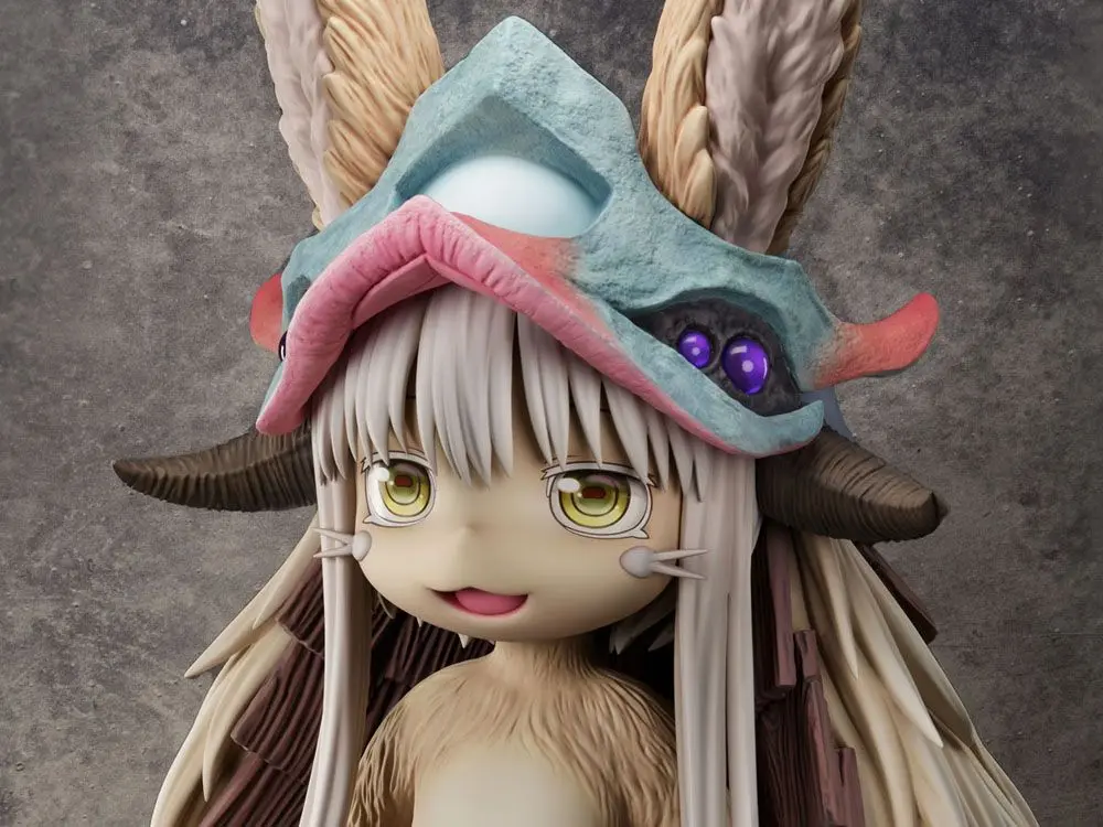 Made in Abyss 1/1 Nanachi szobor figura 155 cm termékfotó