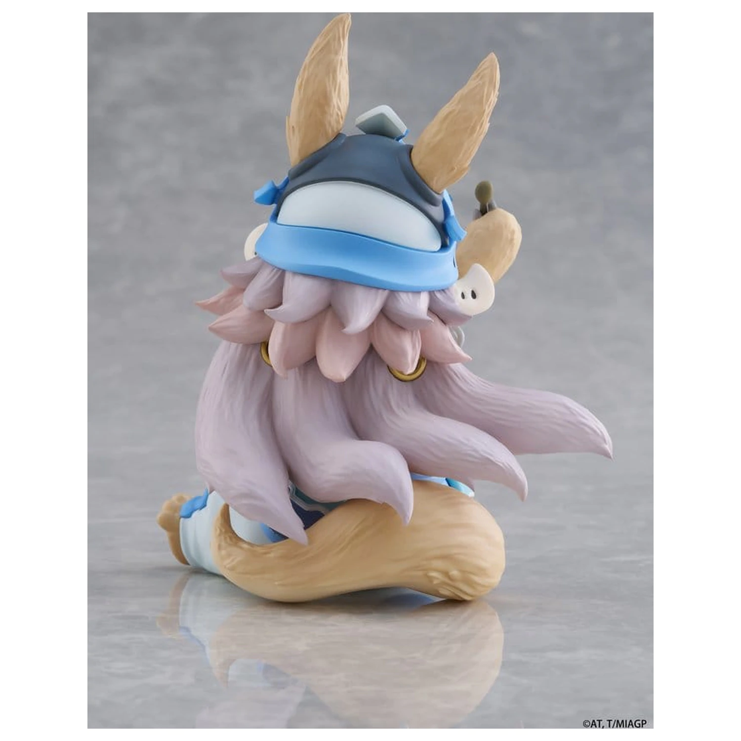 Made in Abyss Desktop Cute Nanachi (Mealtime ver.) PVC figura 13 cm termékfotó