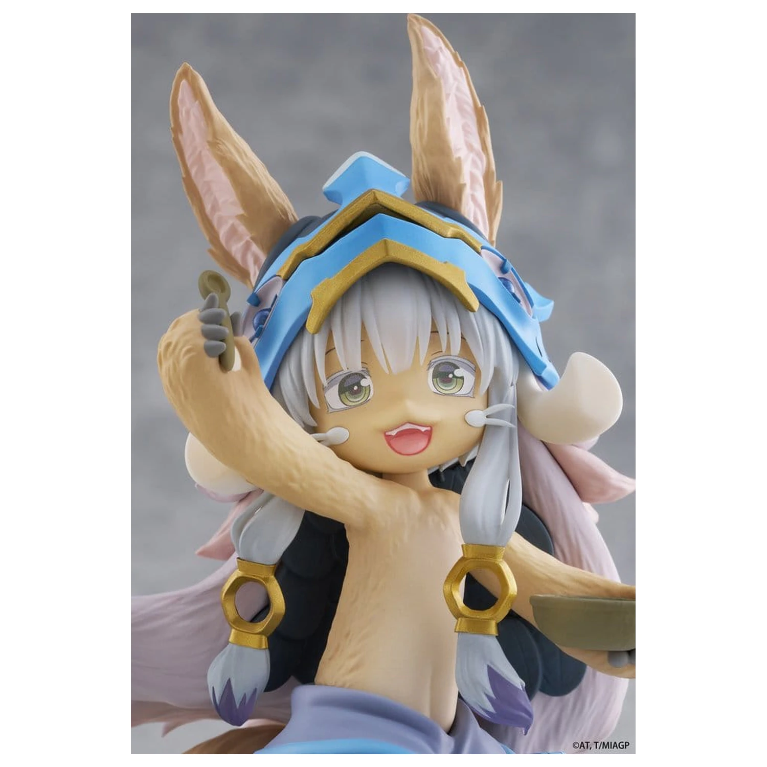 Made in Abyss Desktop Cute Nanachi (Mealtime ver.) PVC figura 13 cm termékfotó