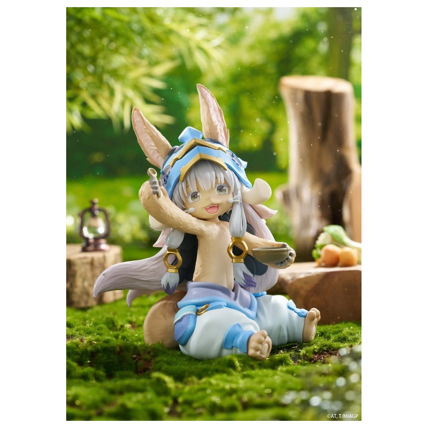 Made in Abyss Desktop Cute Nanachi (Mealtime ver.) PVC figura 13 cm termékfotó