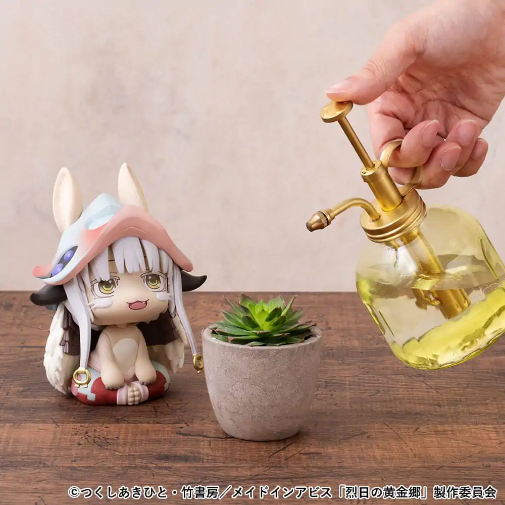 Made in Abyss: The Golden City of the Scorching Sun Look Up Nanachi PVC szobor figura ajándék párnával 11 cm termékfotó