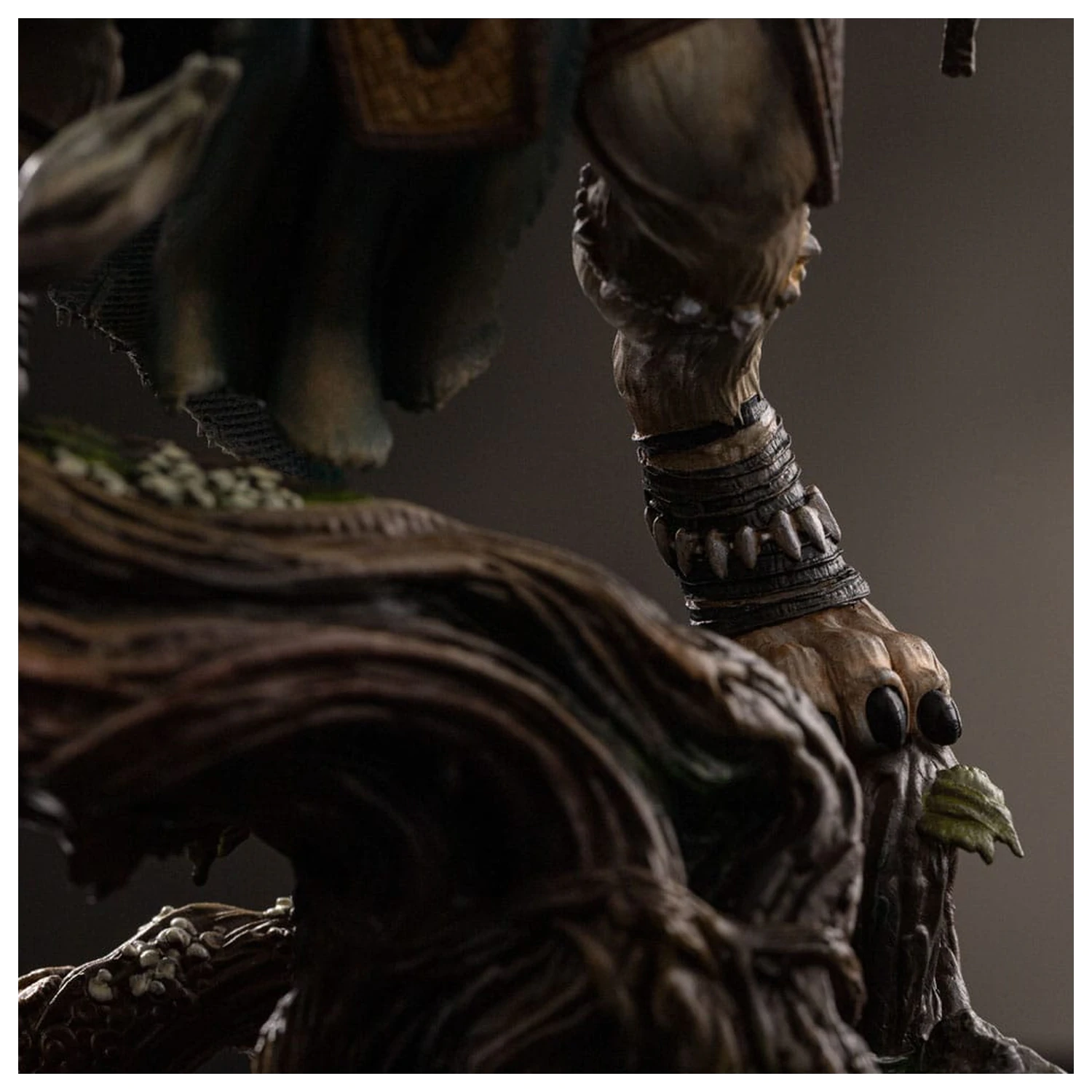 Magic: The Gathering Art Scale szobor figura 1/10 Ajani Goldmane 26 cm termékfotó