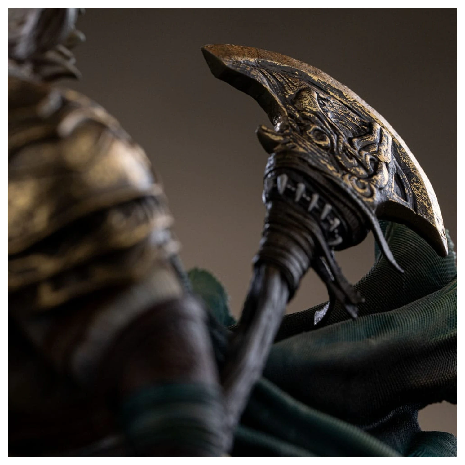 Magic: The Gathering Art Scale szobor figura 1/10 Ajani Goldmane 26 cm termékfotó