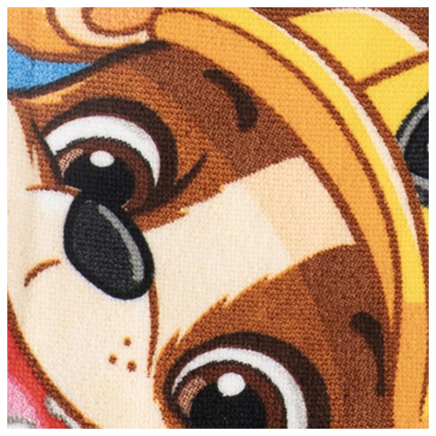 Mancs őrjárat törölköző és úszószemüveg csomag termékfotó