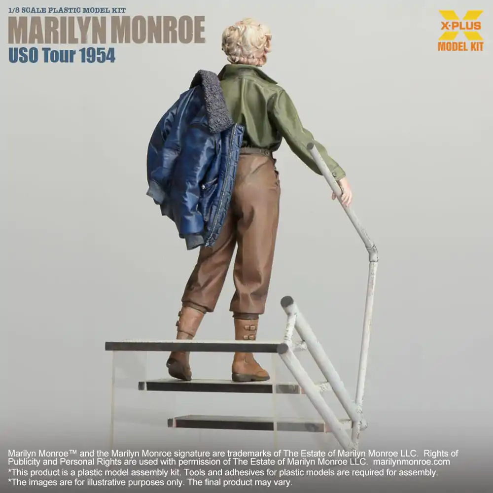 Marilyn Monroe 1/8 USO Tour 1954 Műanyag modell készlet 25 cm termékfotó