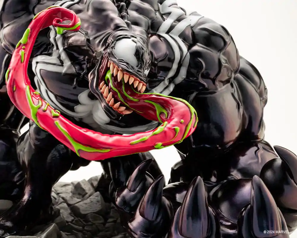 Marvel ARTFX Artist Series PVC Statue 1/6 Venom Armed & Dangerous 22 cm termékfotó