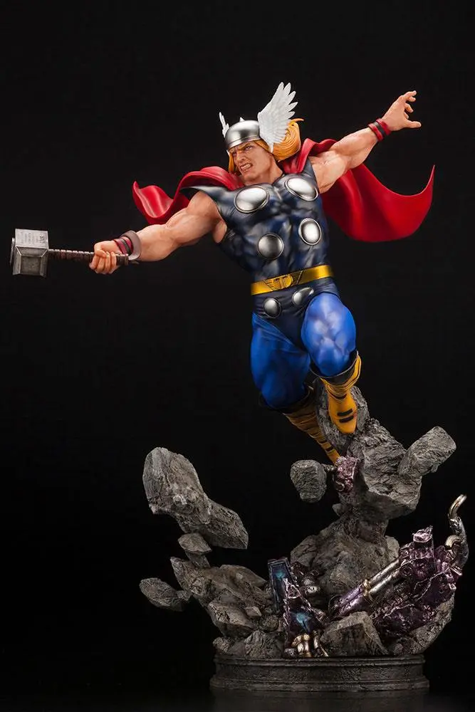 Marvel Avengers Fine Art 1/6 Thor szobor figura 44 cm termékfotó