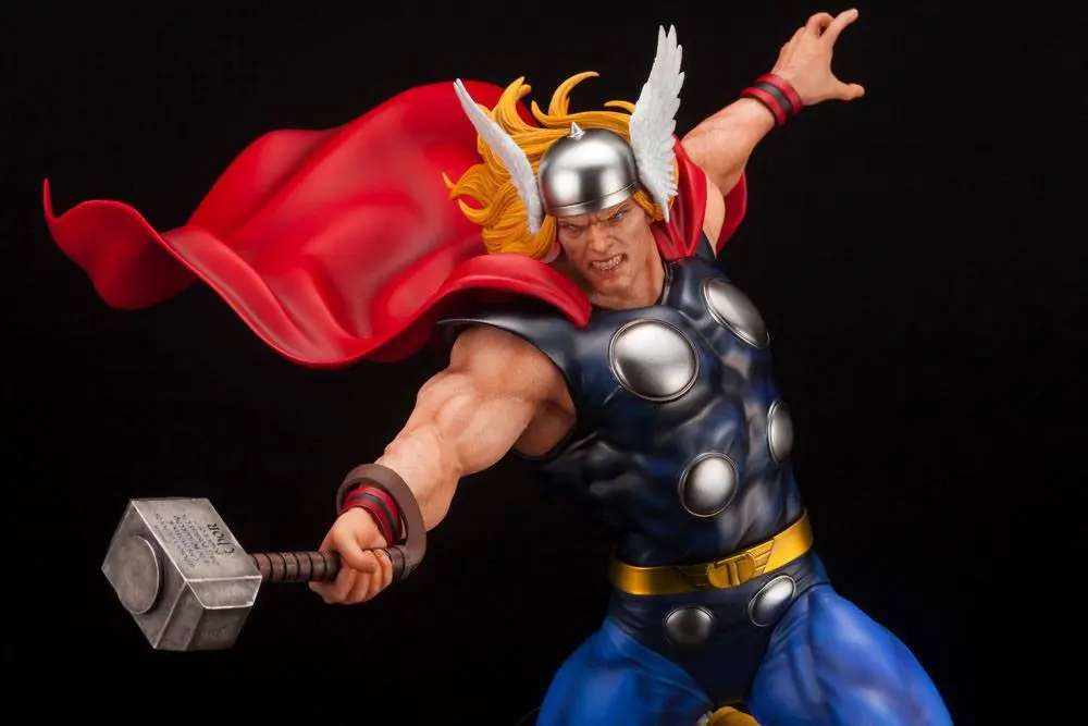 Marvel Avengers Fine Art 1/6 Thor szobor figura 44 cm termékfotó