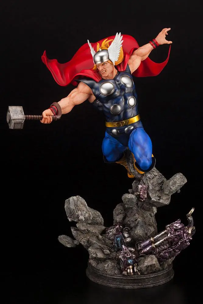 Marvel Avengers Fine Art 1/6 Thor szobor figura 44 cm termékfotó