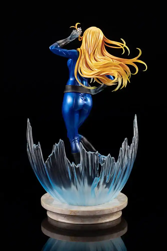 Marvel Bishoujo 1/7 Invisible Woman Ultimate PVC szobor figura 31 cm termékfotó